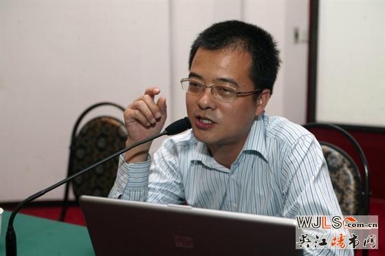 吳忠泉:做房地產(chǎn)市場的堅守著