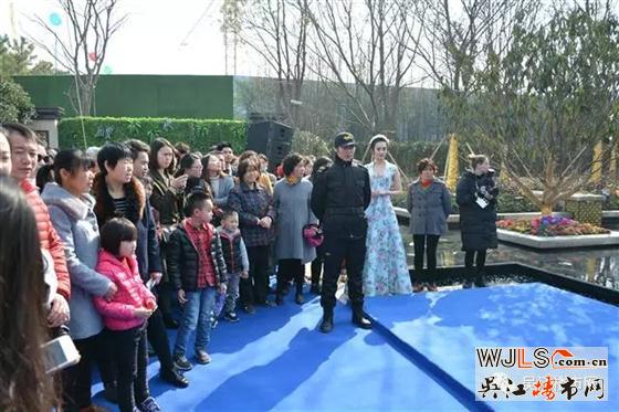 運(yùn)東板塊三千邑今天上午舉辦售樓處正式公開儀式！