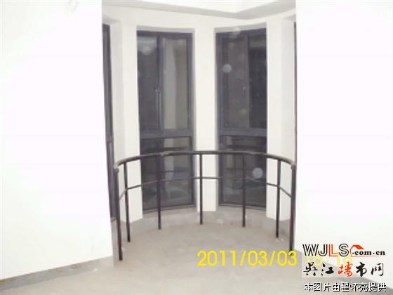 麗灣國(guó)際毛坯三房位置好