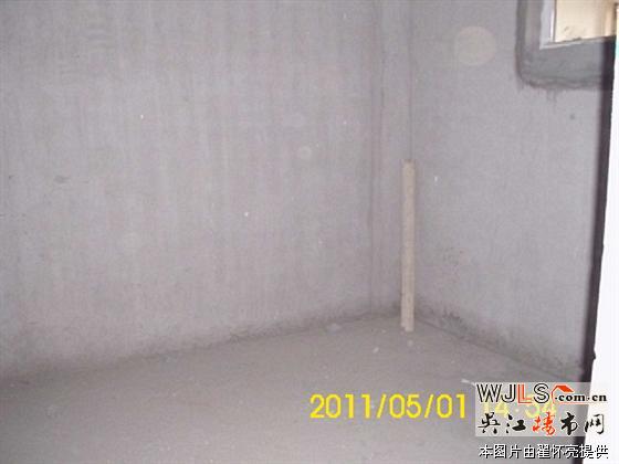 山湖花園三區(qū)全新毛坯好房出售