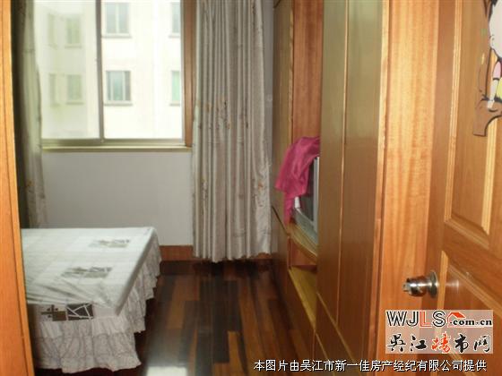水鄉(xiāng)花園精裝多層學(xué)區(qū)房 拎包入住 有自庫 看房方便