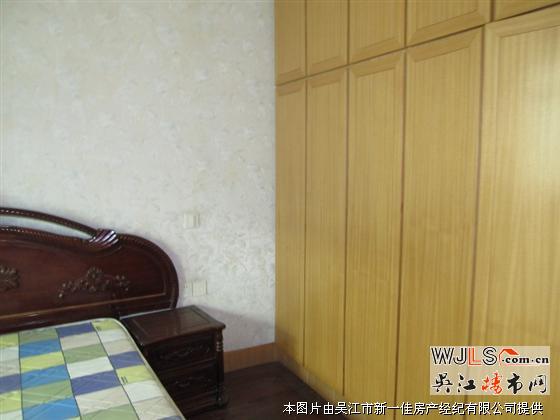 西窯里七弄 三樓三房全裝電器全有自庫67萬