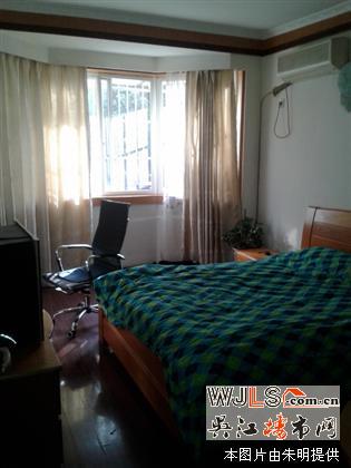 精裝修空調(diào)4只床3只