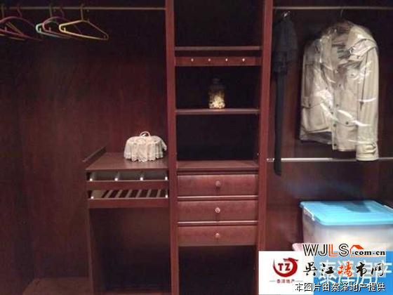 【豪華裝修193平大平層,實(shí)驗(yàn)學(xué)區(qū)自帶車位】奧林清華東區(qū)