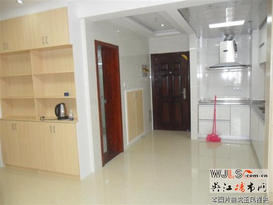 【】偉業(yè)新都匯大發(fā)西附近全新精裝全新家電家具衛(wèi)生干凈停車特方便要求愛干凈整潔一至二人租住看房預(yù)約。