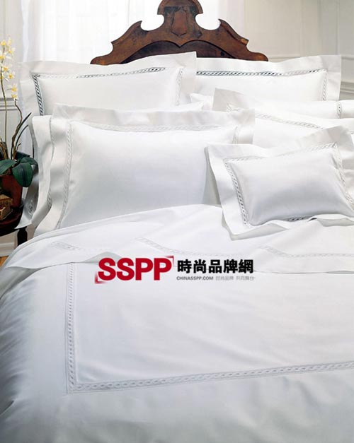 白色床品 解讀秋冬簡約時(shí)尚
